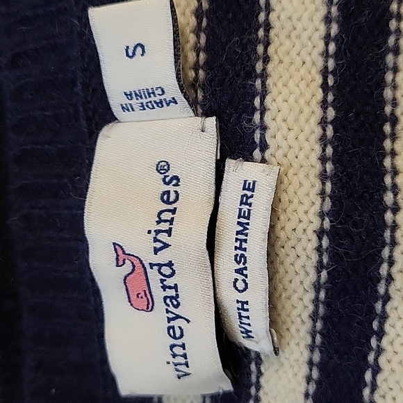 Vineyard Vines wirh cashmere small blue and white stripe v neck sweater - Picture 4 of 5